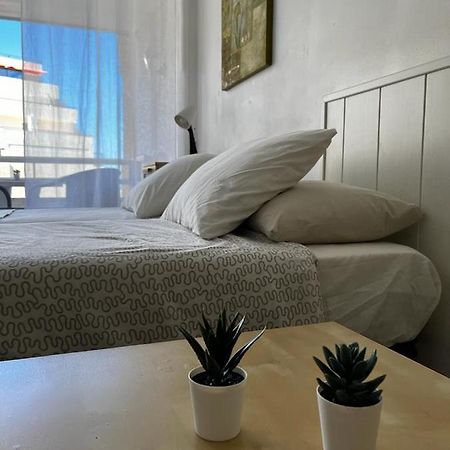 Borinquen Studio Apartment Playa Feñabe Exterior foto