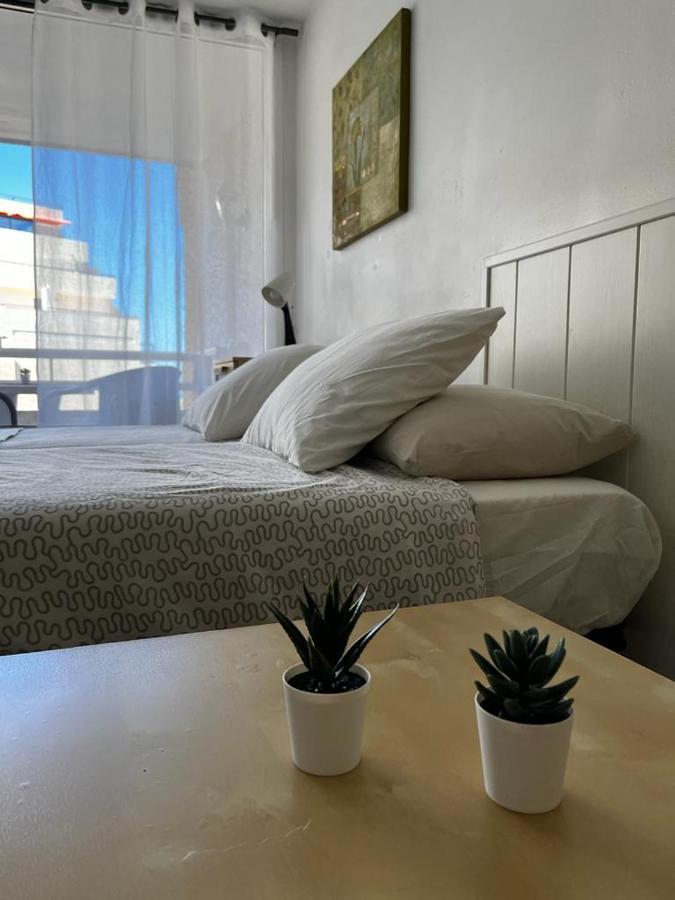 Borinquen Studio Apartment Playa Feñabe Exterior foto